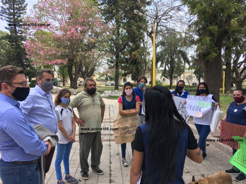 Docentes autoconvocados con autoridades provinciales 